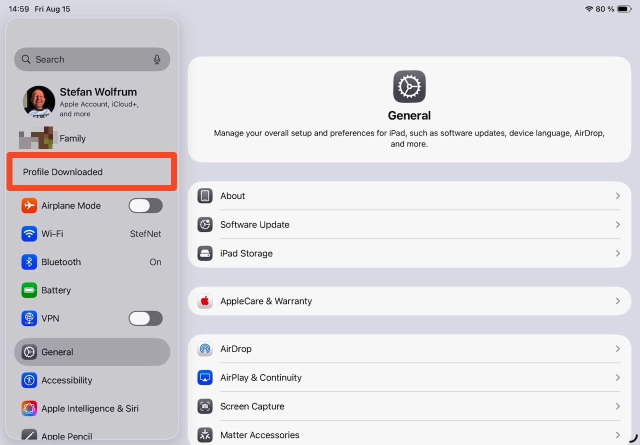 Dialog im iPadOS-Einstellungsmenü zur Installation eines Zertifikat-Profils. Überschrift Installieren und iPad, einfache Auswahl des Geräts, schlichte und übersichtliche Oberfläche.