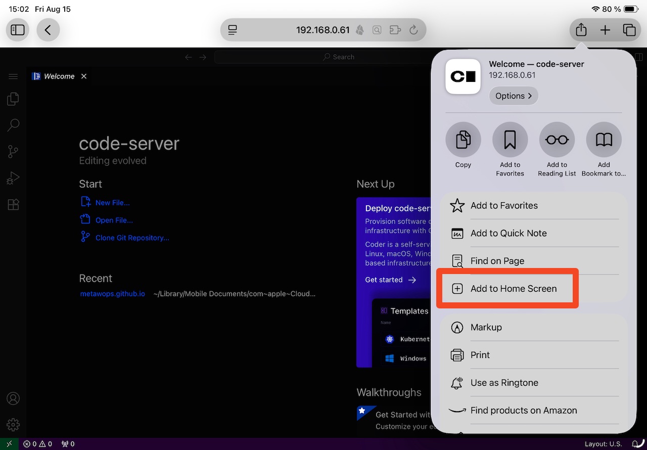 VSCode-Oberfläche in Safari auf einem iPad im Vollbild, links Dateiliste, rechts Editor mit Quelltext. Moderner, übersichtlicher Workspace für produktives Arbeiten unterwegs. Keine sichtbaren Texte, sachliche Atmosphäre.
