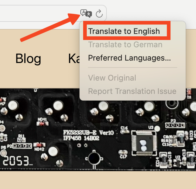 Screenshot of macOS's Safari that shows how to translate the web page to English